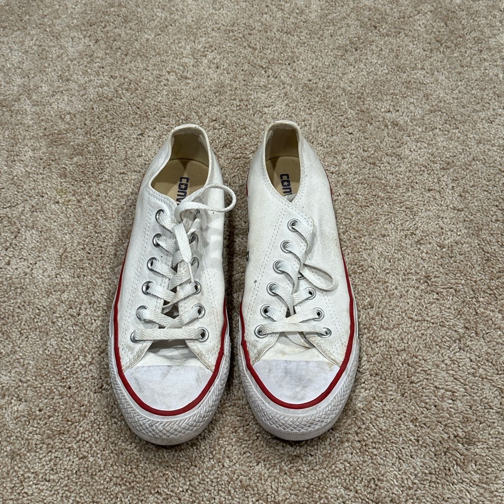 Converse White Shoes. Size 8